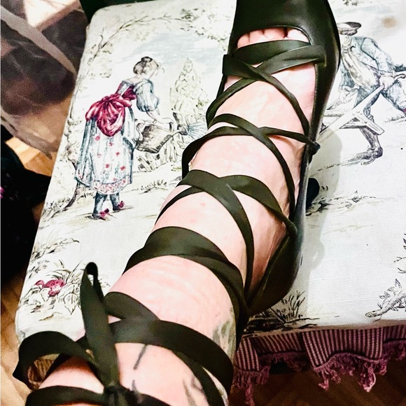 Aldo black leather ankle tie pumps - Picture 4 of 6